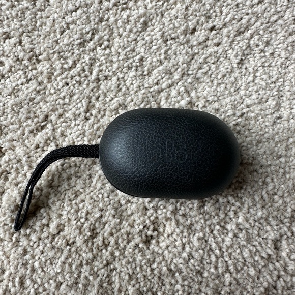 Bang & Olufsen Bluetooth Beoplay Earbuds - Picture 3 of 3